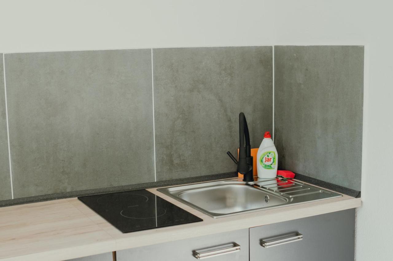 Apartman Emily Brezno Eksteriør billede